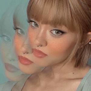 Meet your Posher, Chrystle